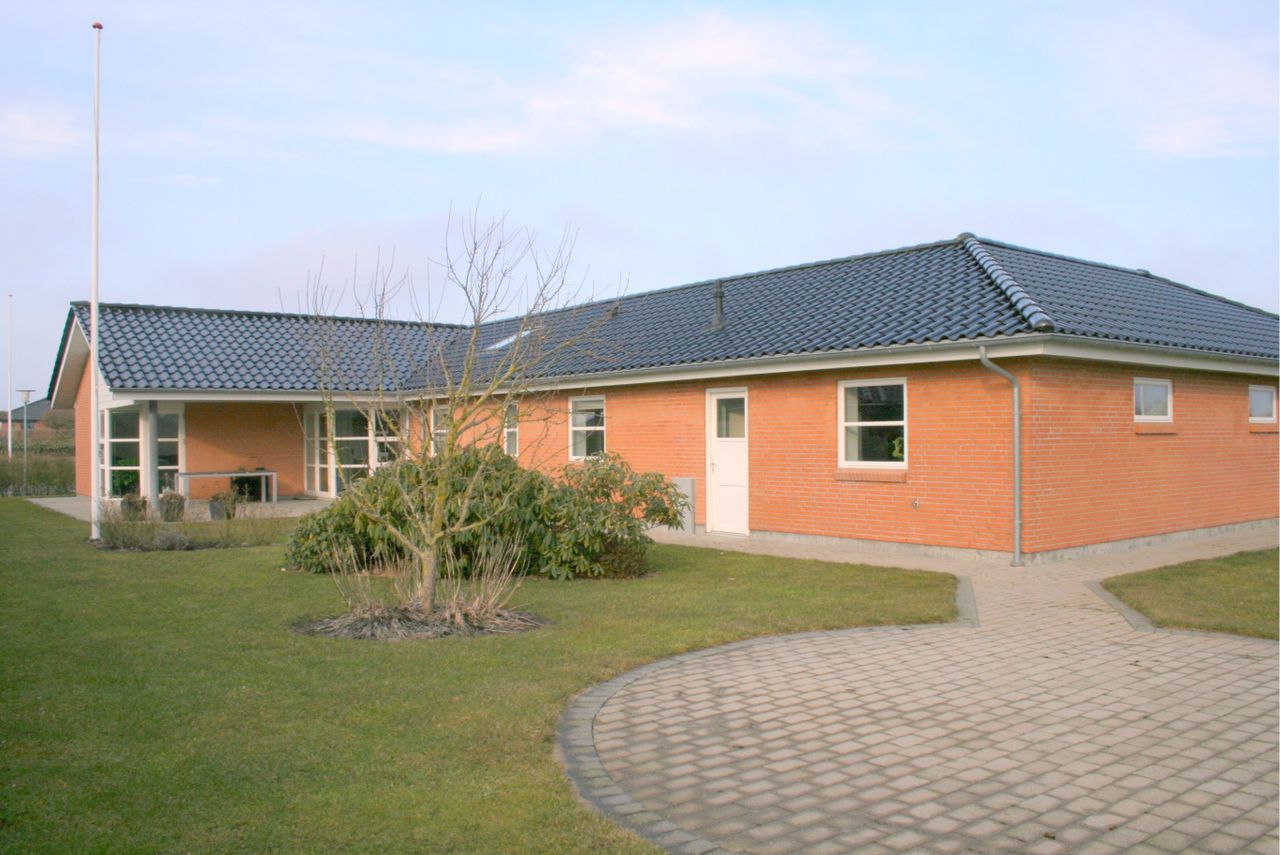 image 01