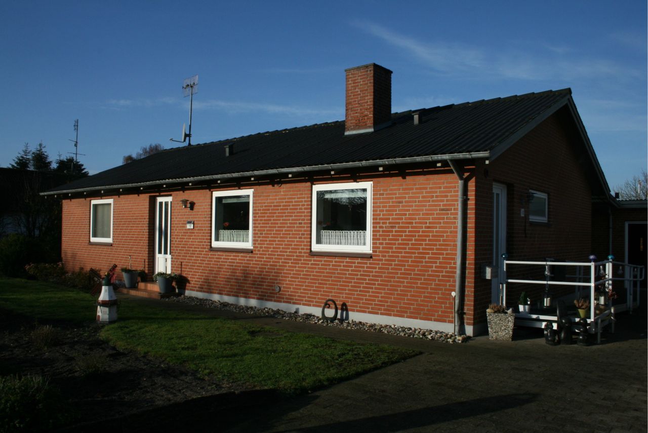 image 01